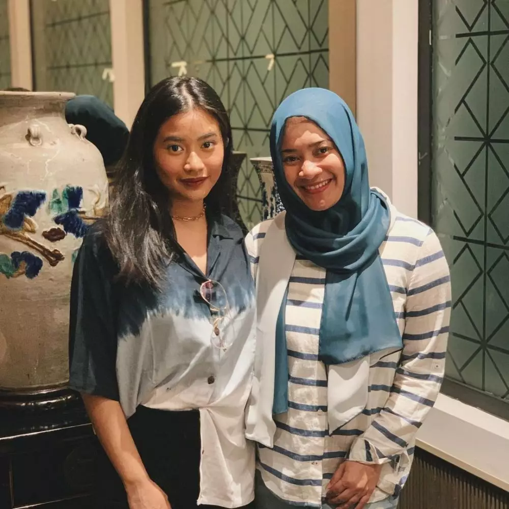 Penyanyi 90-an dan sang anak © Instagram Penyanyi 90-an dan sang anak © Instagram