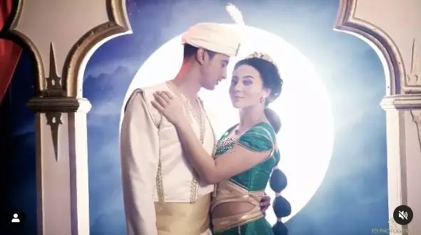 Ali Syakieb dan Margin Wieheerm pemotretan ala Aladdin © Instagram