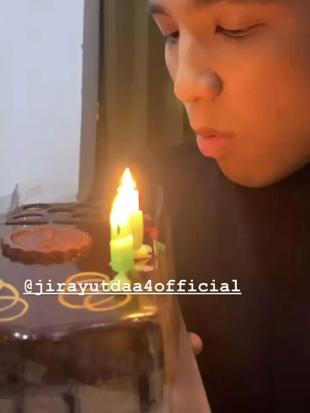 Momen ulang tahun Jirayut ke-20 Instagram © 2021 brilio.net