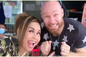 7 Momen ultah Melaney Ricardo ke-40, dapat kejutan spesial dari suami