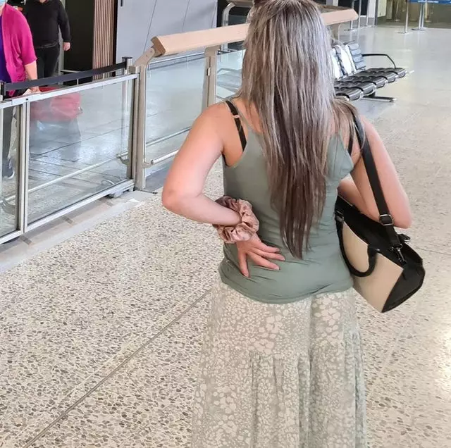 orang kamuflase dengan benda © Berbagai Sumber orang kamuflase dengan benda © Berbagai Sumber