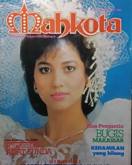 seleb usia 50-an di cover majalah © 2021 brilio.net seleb usia 50-an di cover majalah © 2021 brilio.net