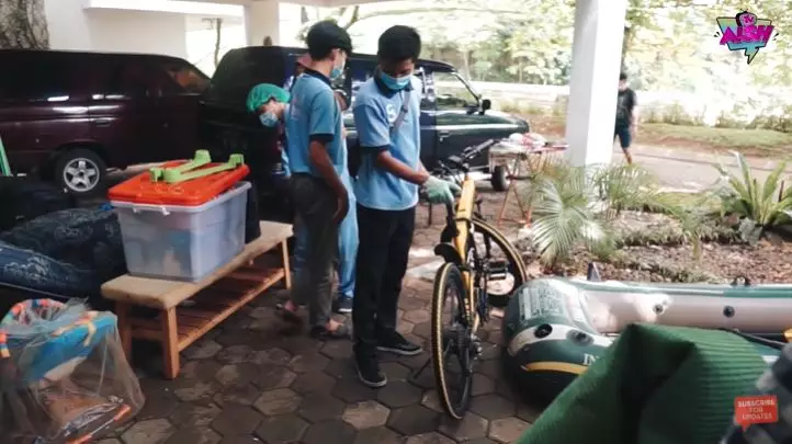 rumah Irish Bella pasca banjir © YouTube