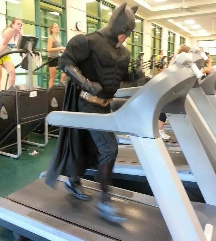 momen absurd di tempat fitnes Berbagai sumber