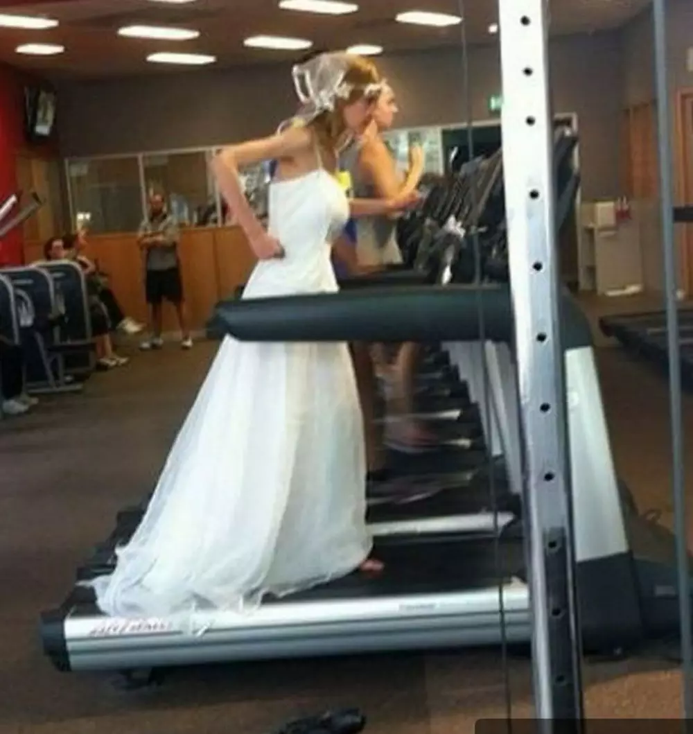 momen absurd di tempat fitnes berbagai sumber