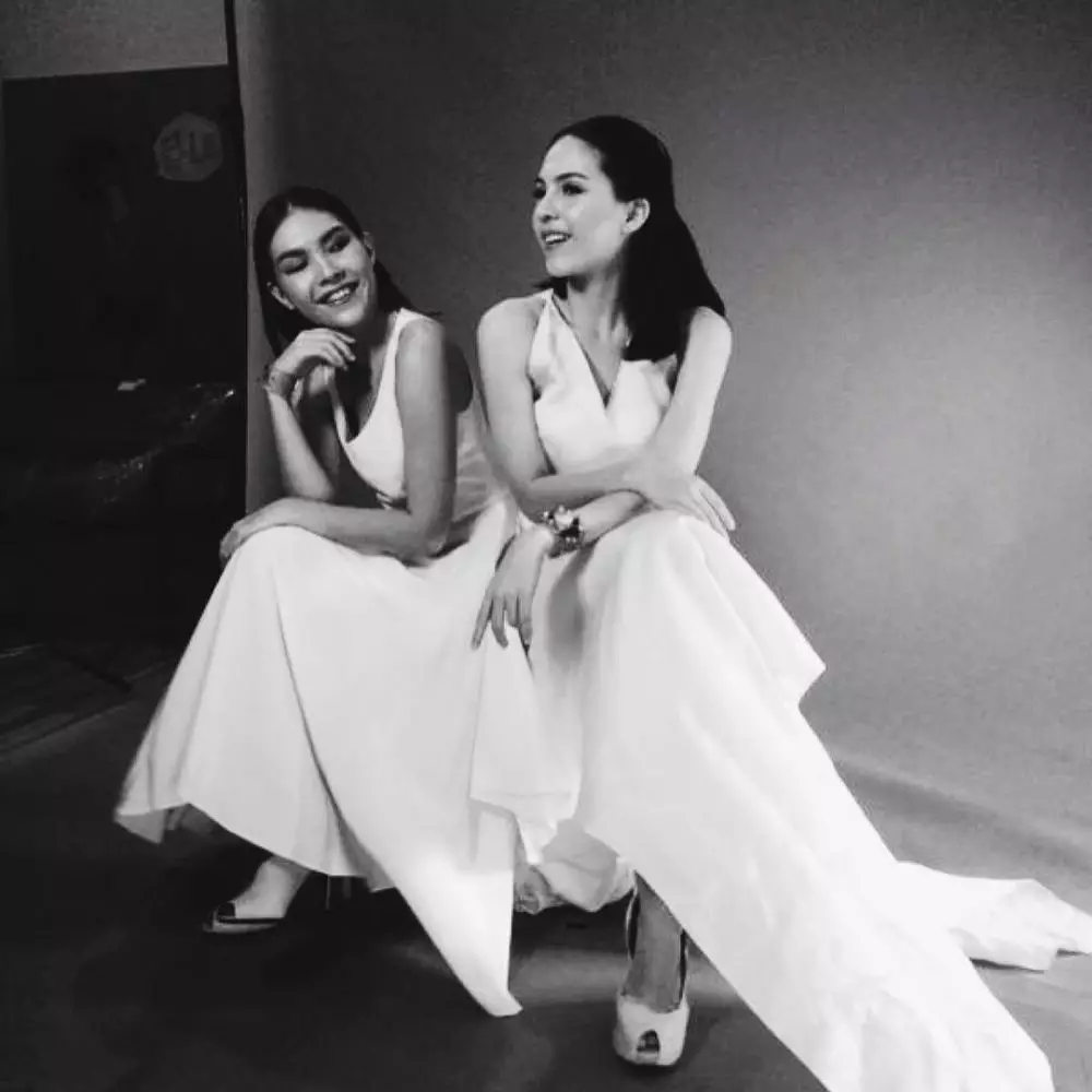 pemotretan seleb kembar © 2021 brilio.net pemotretan seleb kembar © 2021 brilio.net