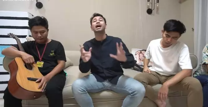 Raffi Ahmad beli lagu ciptaan fans © 2021 brilio.net YouTube