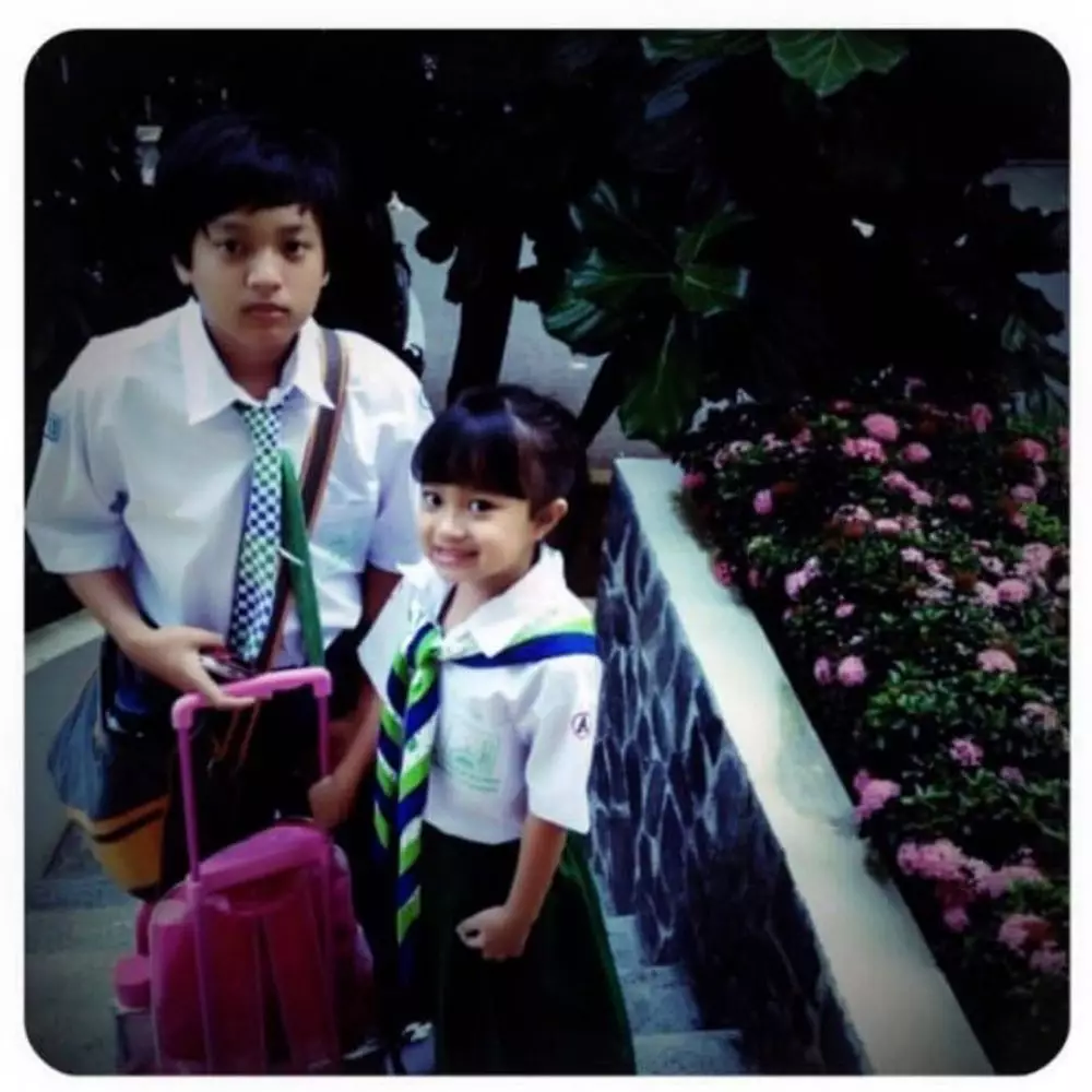 Potret masa kecil Arsy Widianto © 2021 brilio.net Potret masa kecil Arsy Widianto © 2021 brilio.net