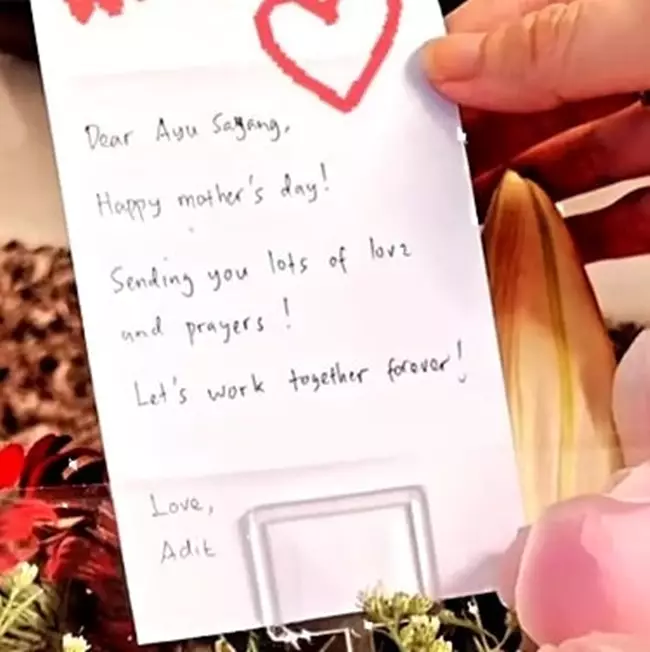 surat cinta seleb di bunga © 2021 brilio.net