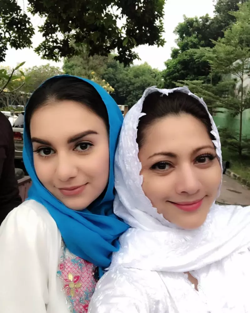 Potret persahabatan seleb lintas usia © Instagram