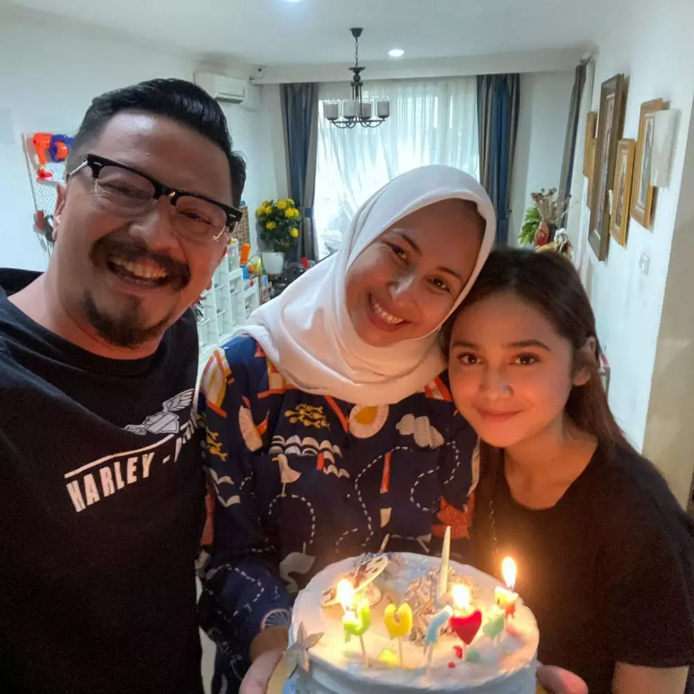 Potret persahabatan seleb lintas usia © Instagram