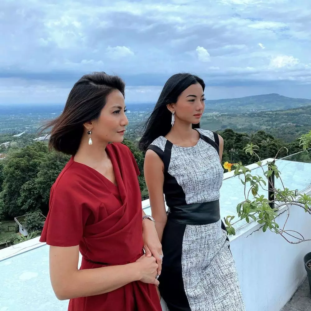 Potret persahabatan seleb lintas usia © Instagram