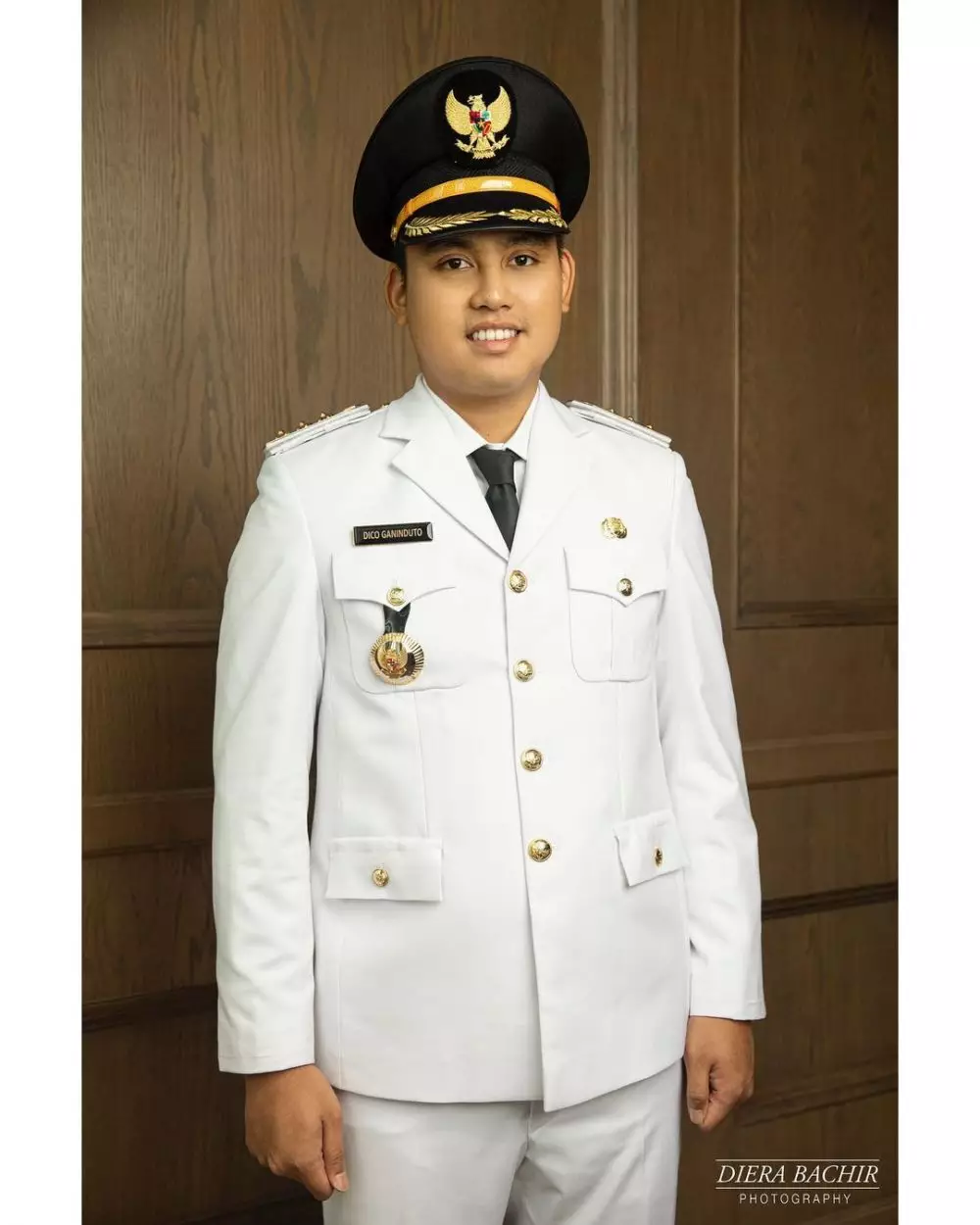 momen pelantikan suami chaca frederica © Instagram