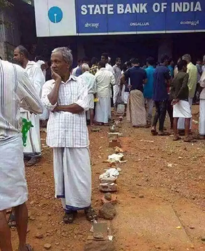 potret antrean antimainstream © Berbagai Sumber