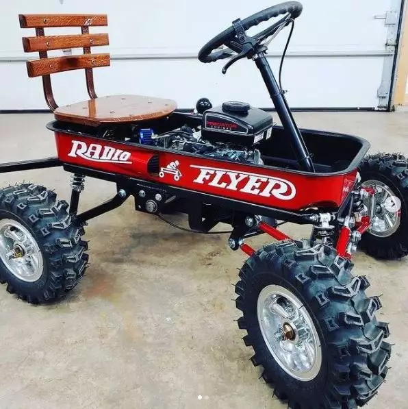 desain absurd gokart Instagram