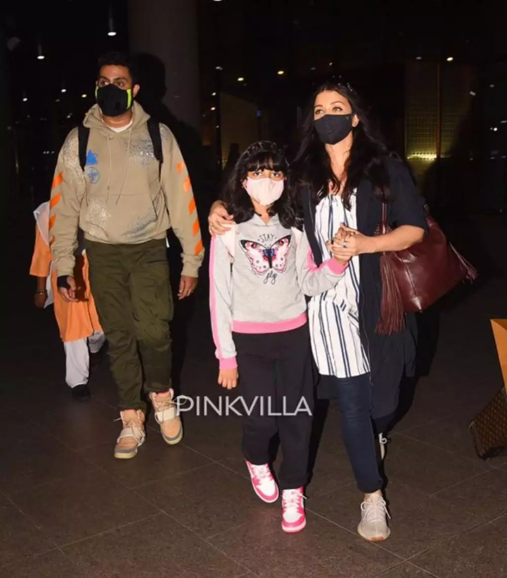 airport fashion seleb india © Berbagai Sumber airport fashion seleb india © Berbagai Sumber