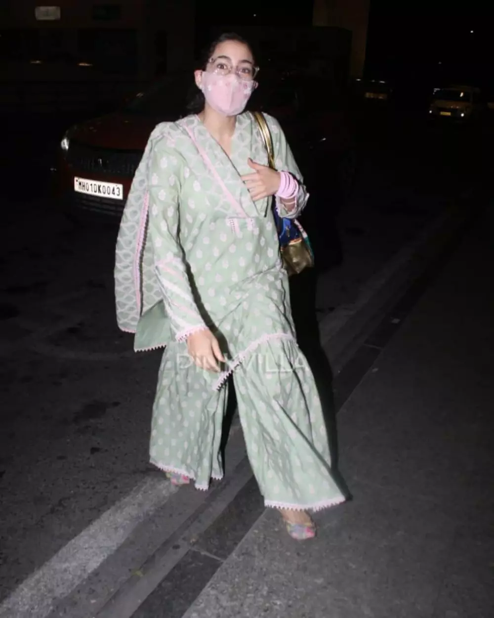 airport fashion seleb india © Berbagai Sumber airport fashion seleb india © Berbagai Sumber