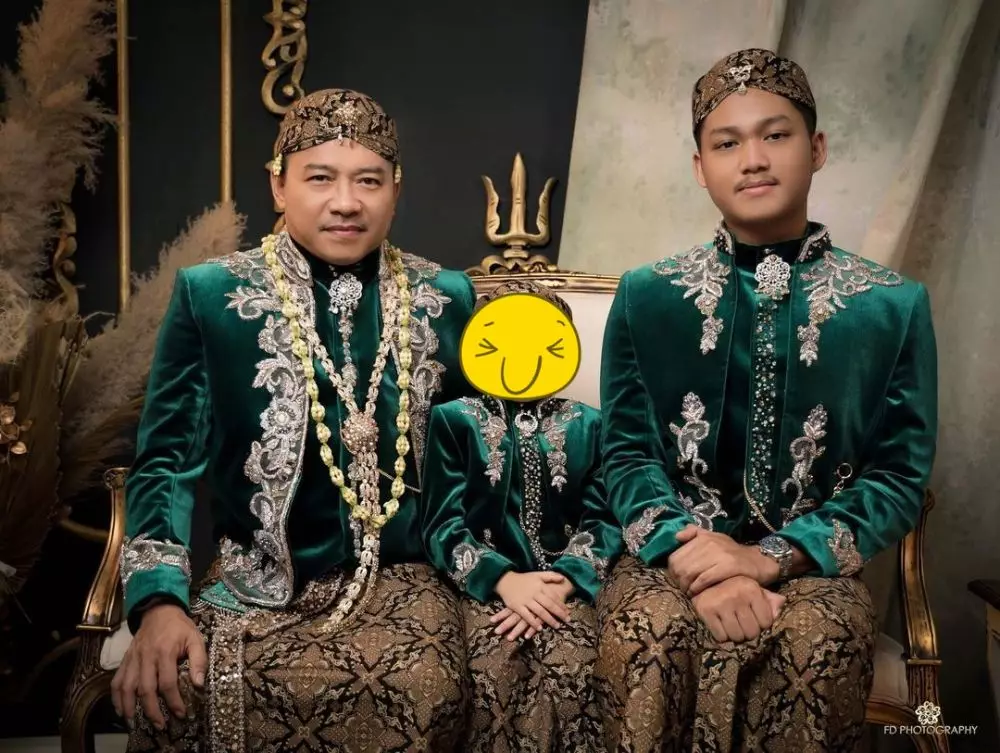 Pemotretan Ashanty dan Anang Hermansyah ala pengantin Jawa  © Instagram & YouTube