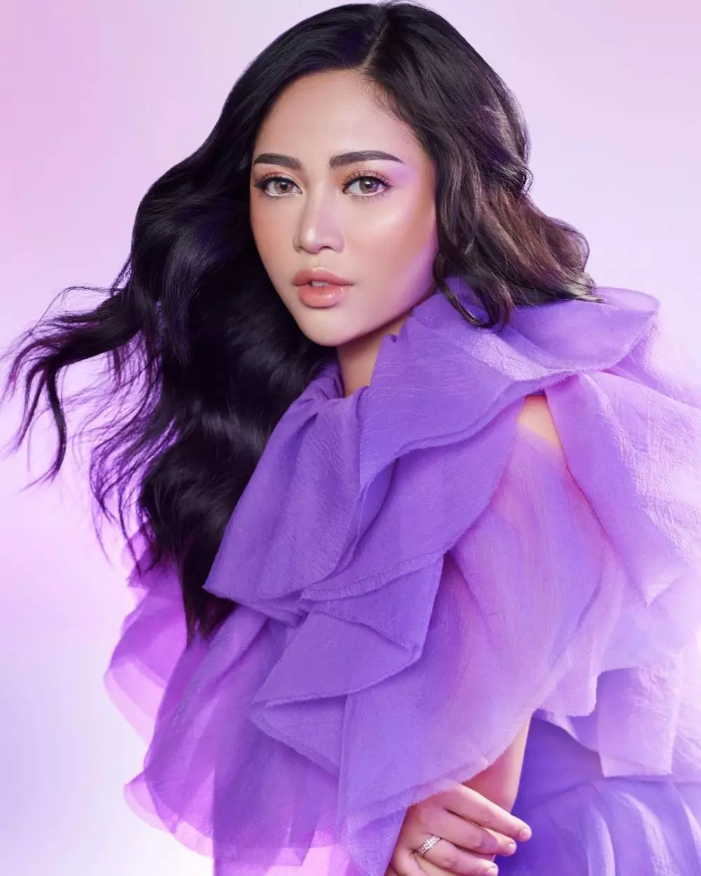 Gaya pemotretan Rachel Vennya terbaru © 2021 brilio.net