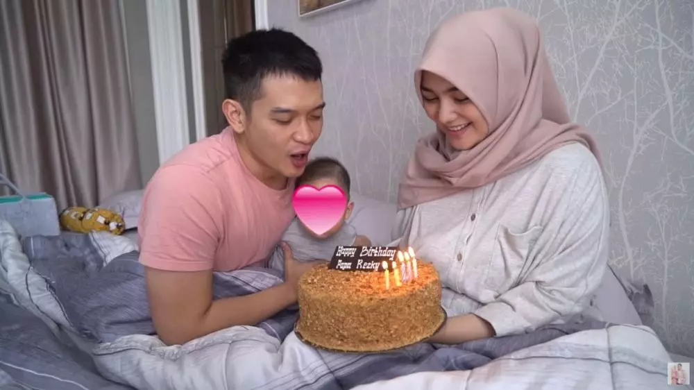 kejutan ultah Rezky © YouTube