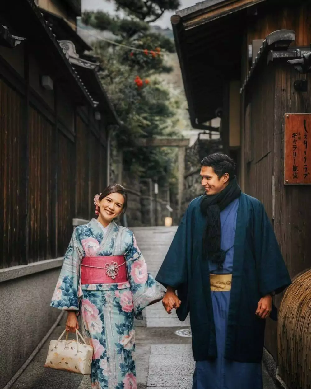 Potret pasangan seleb dalam balutan Kimono Instagram