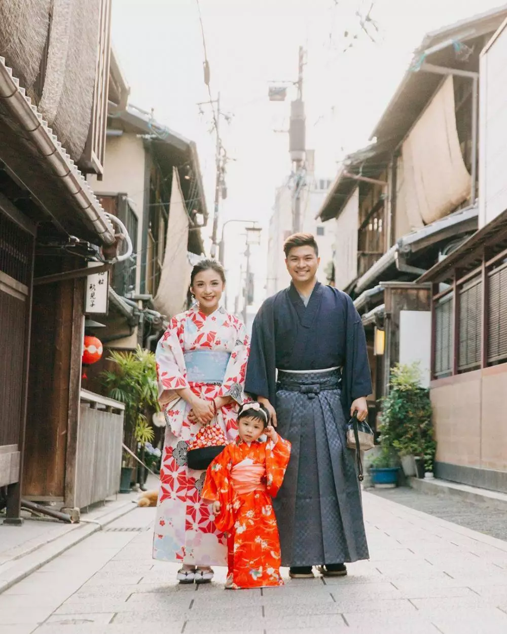 Potret pasangan seleb dalam balutan Kimono Instagram