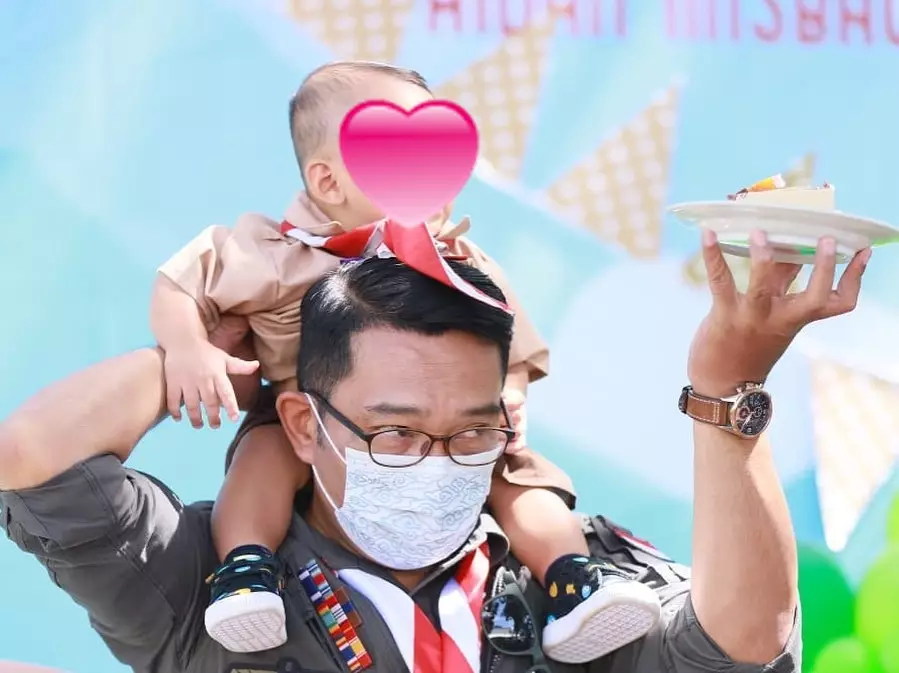 Ridwan Kamil Rayakan ultah ke-1 anak angkat Instagram Ridwan Kamil Rayakan ultah ke-1 anak angkat Instagram