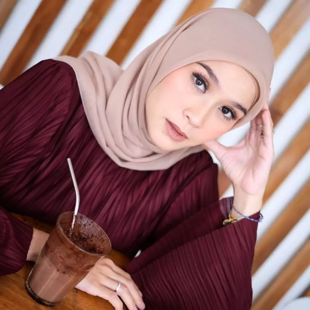 potret Zaskia Mecca bermakeup tebal © 2021 brilio.net potret Zaskia Mecca bermakeup tebal © 2021 brilio.net