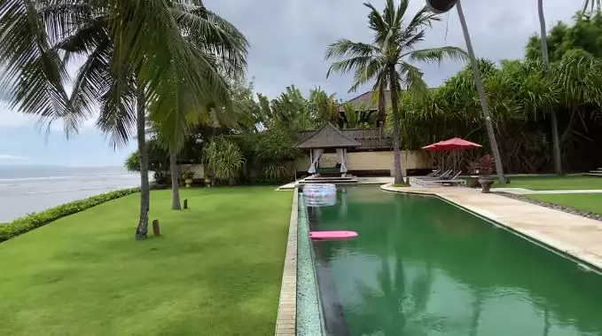 rumah baru Ratna Galih di Bali © 2021 brilio.net