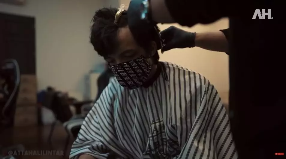 Momen Atta Halilintar jenguk Aurel Hermansyah Youtube  © 2021 brilio.net