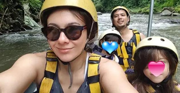 kenangan Wulan Guritno & Adilla Dimitri © 2021 brilio.net