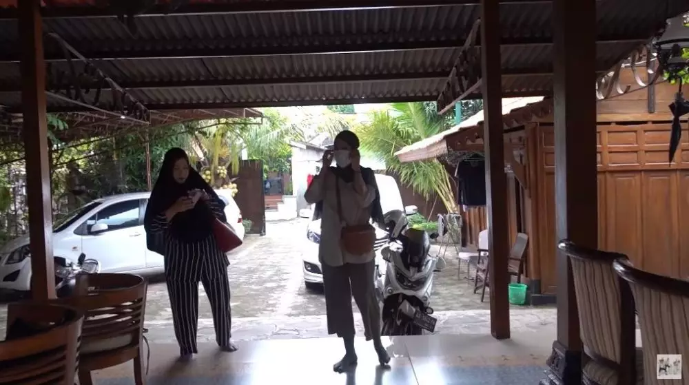 kos adik Zaskia Adya Mecca © YouTube kos adik Zaskia Adya Mecca © YouTube