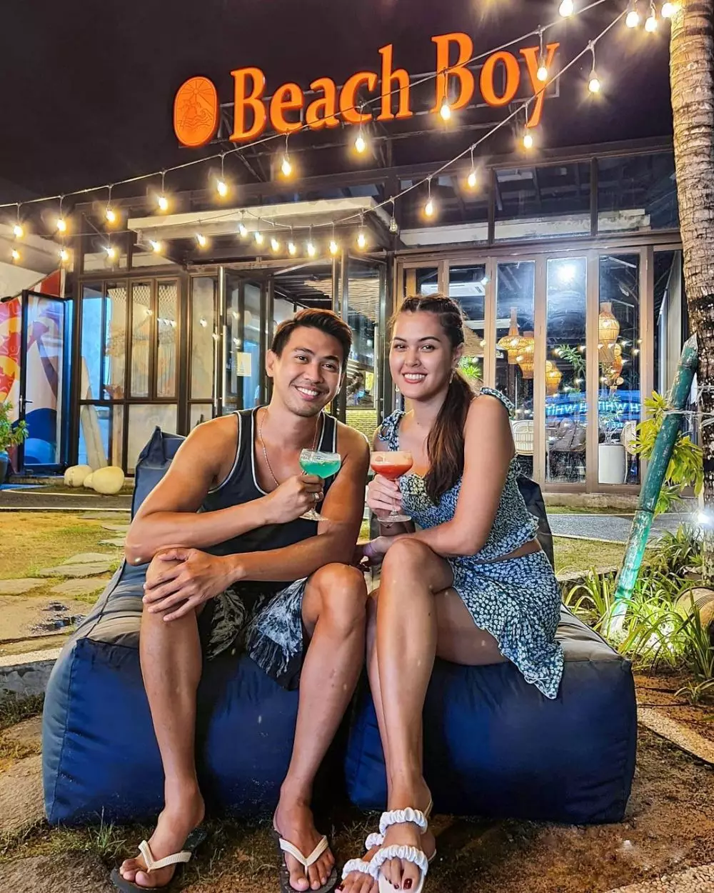 Potret pemain Cinta SMU bareng pasangan © 2021 brilio.net Potret pemain Cinta SMU bareng pasangan © 2021 brilio.net