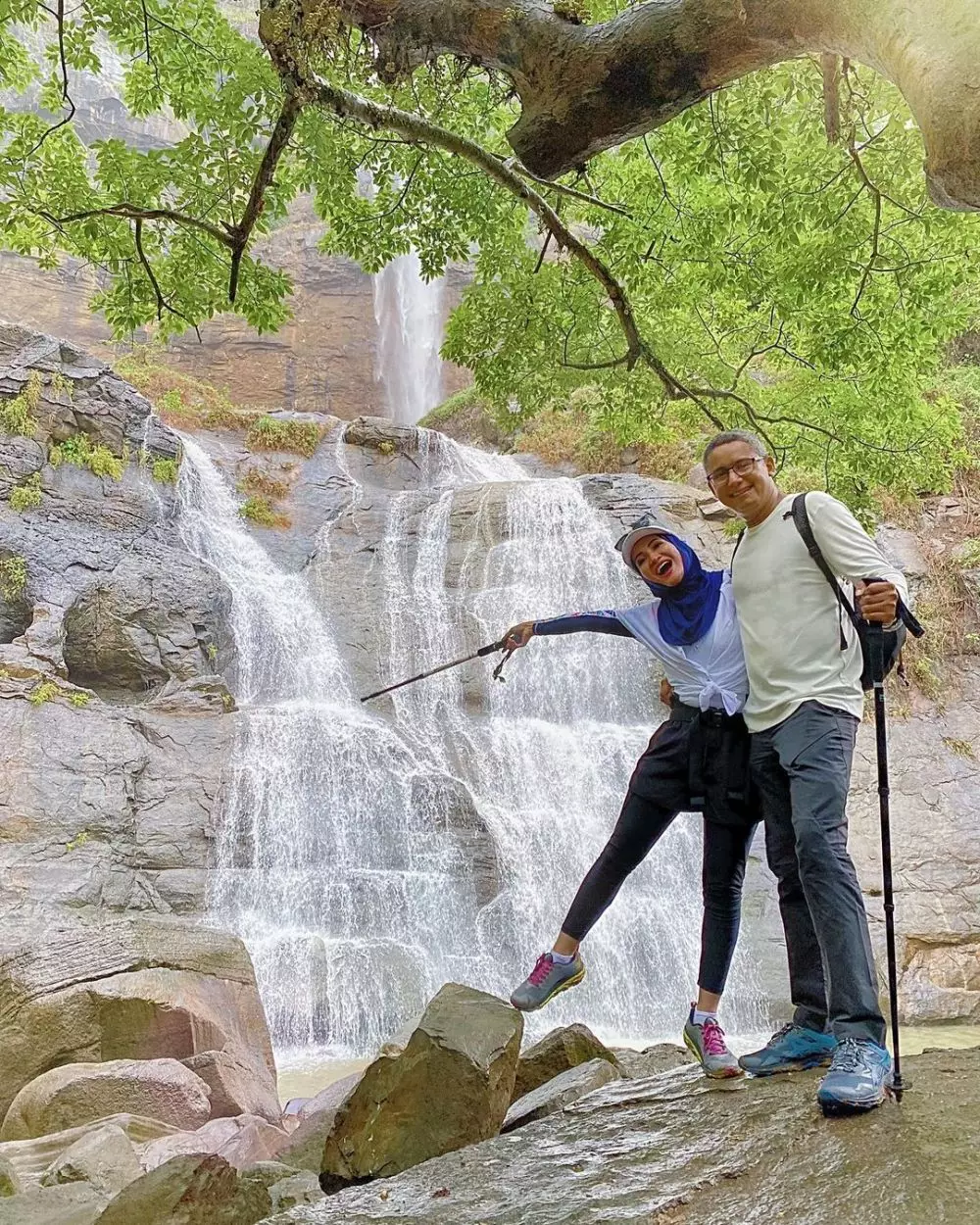 Potret pemain Cinta SMU bareng pasangan © 2021 brilio.net Potret pemain Cinta SMU bareng pasangan © 2021 brilio.net