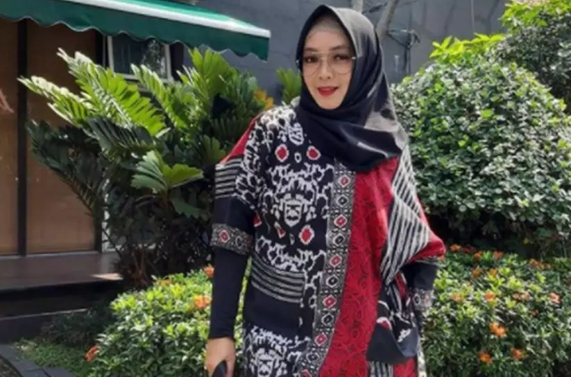 perjalanan karier Rina Gunawan  © 2021 brilio.net