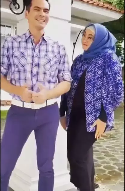 Rina Gunawan dan keluarga Syach © Instagram Rina Gunawan dan keluarga Syach © Instagram