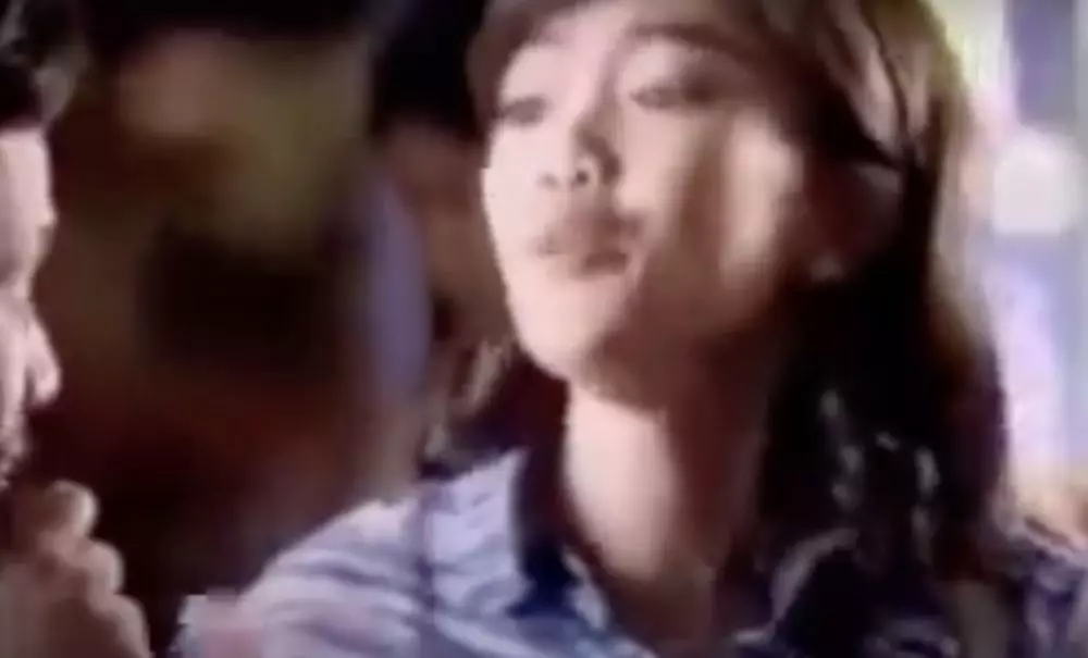 Rina Gunawan saat jadi bintang iklan © 2021 brilio.net Rina Gunawan saat jadi bintang iklan © 2021 brilio.net