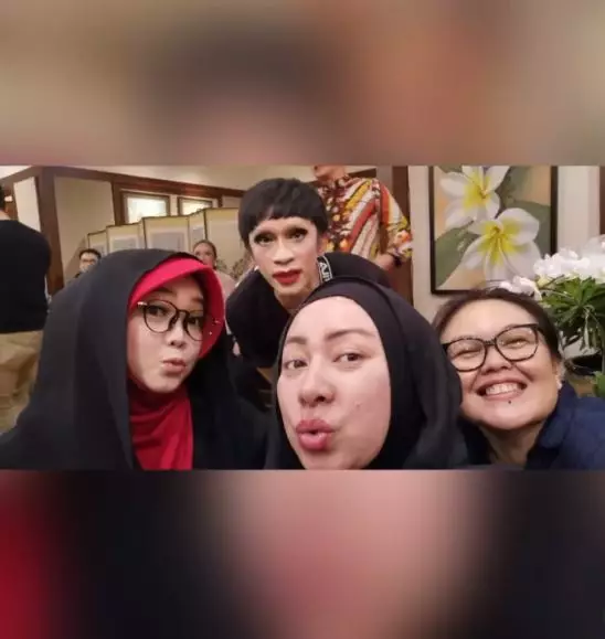 kebersamaan melly dan rina penuh kenangan © Instagram kebersamaan melly dan rina penuh kenangan © Instagram