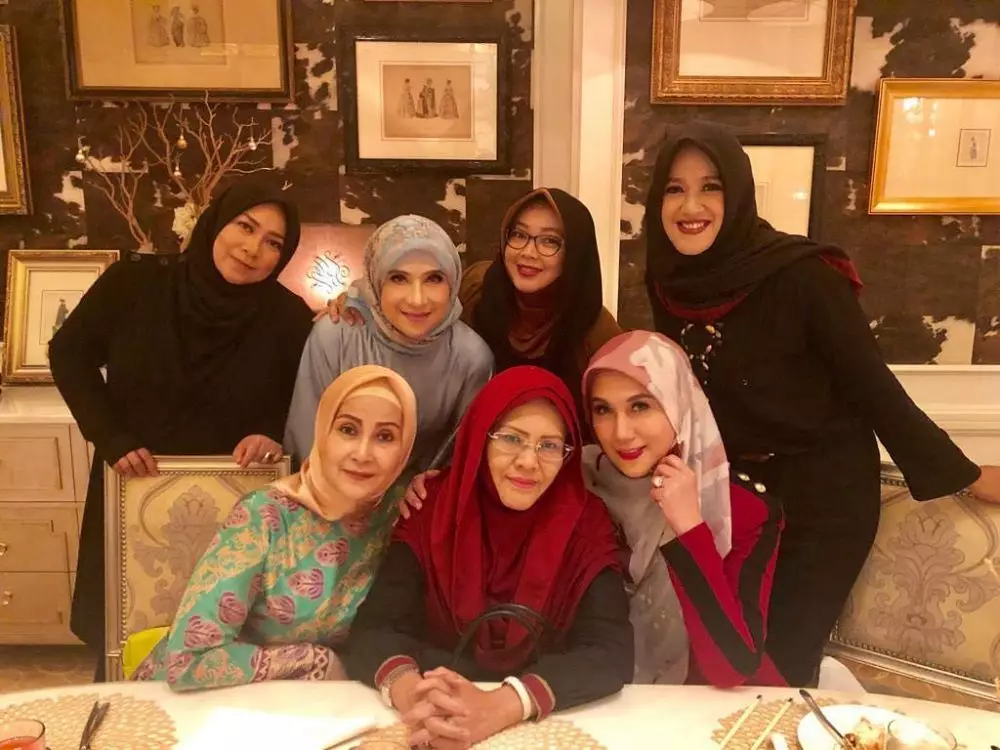 kebersamaan melly dan rina penuh kenangan © Instagram kebersamaan melly dan rina penuh kenangan © Instagram