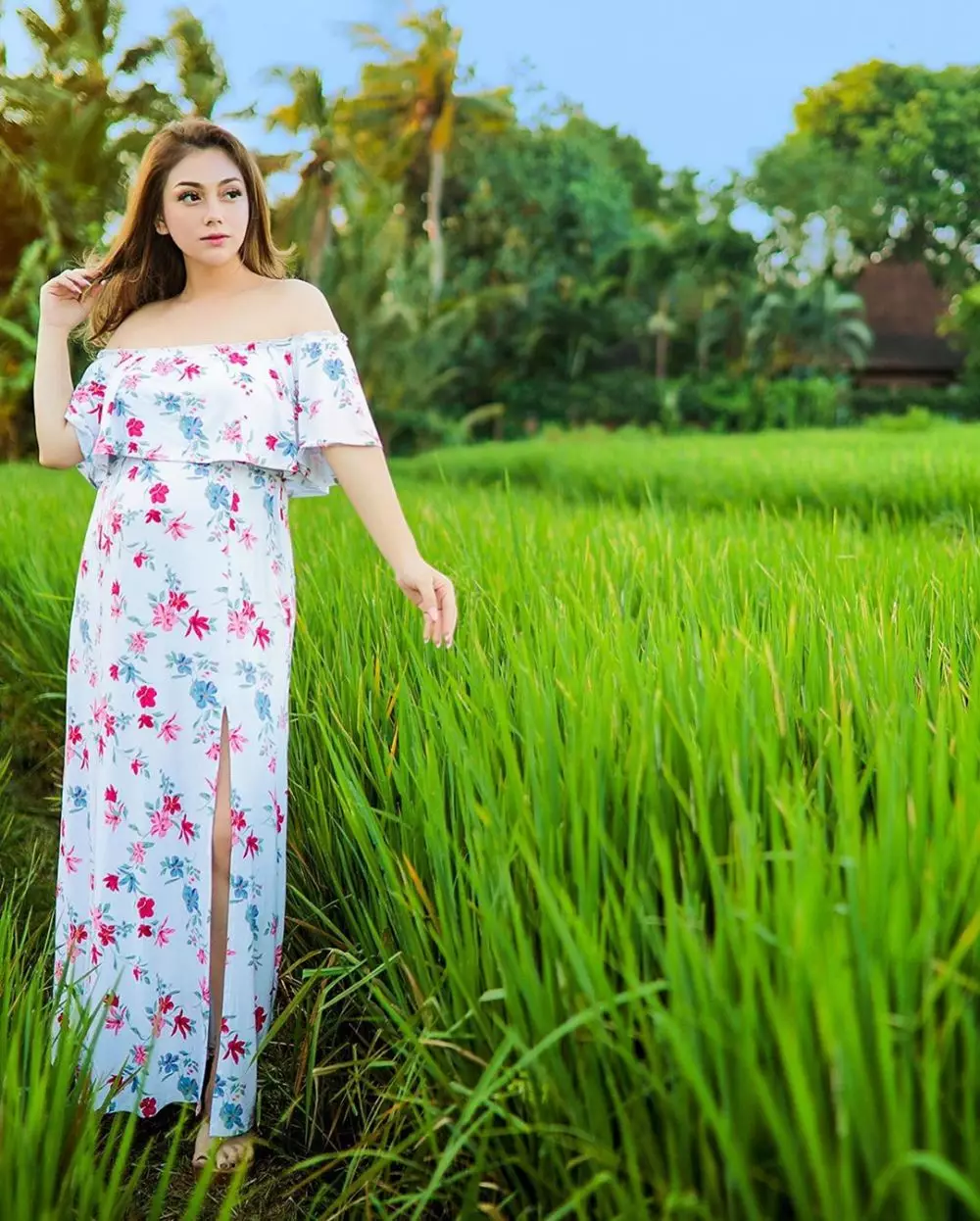seleb cantik pemotretan di sawah © Instagram seleb cantik pemotretan di sawah © Instagram