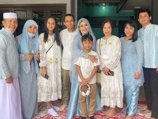 arisan keluarga Ayu Ting Ting © 2021 brilio.net Instagram arisan keluarga Ayu Ting Ting © 2021 brilio.net Instagram