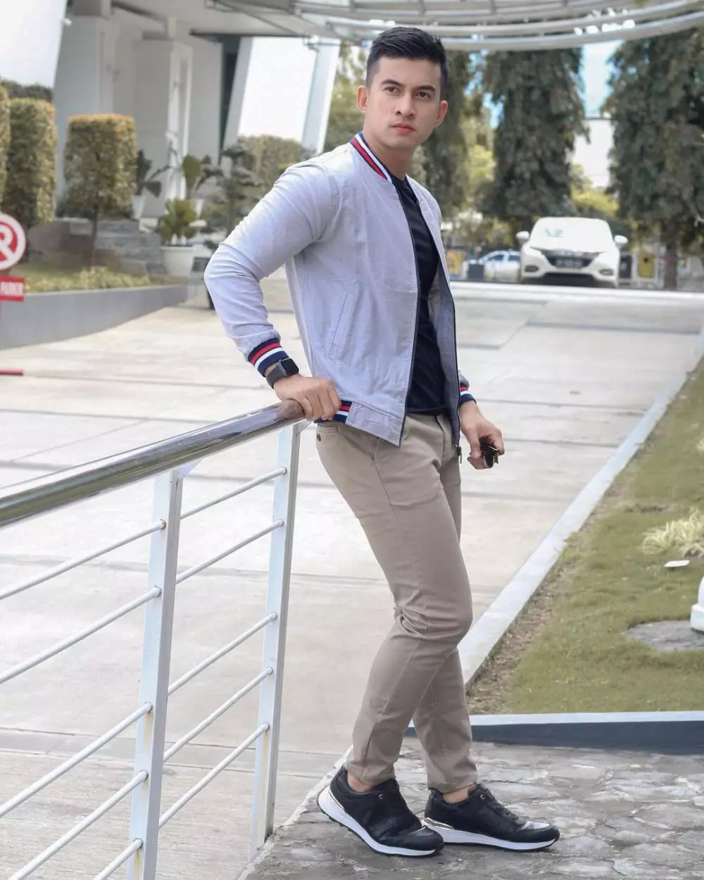 polisi mirip ali syakieb © Instagram