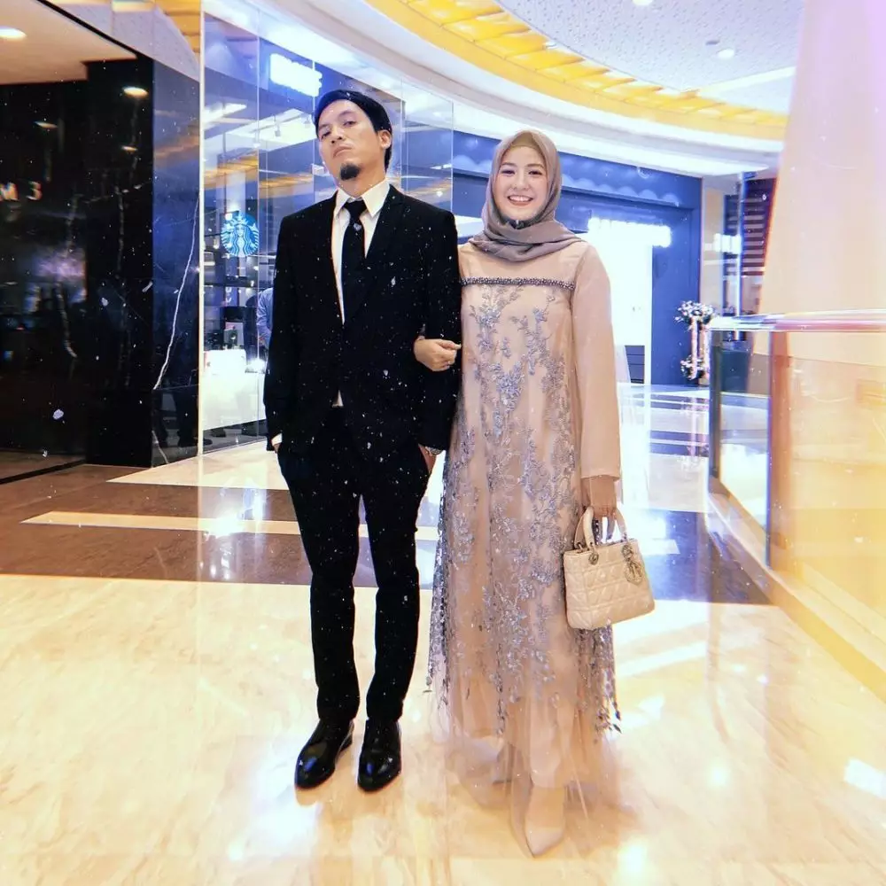 menikah dengan jasa WO rina © berbagai sumber