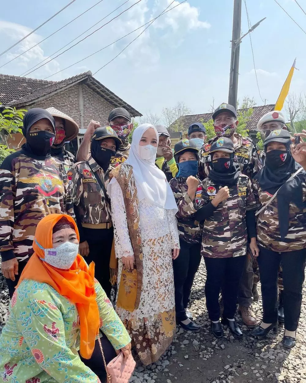 Chacha Frederica saat lakukan kunjungan kerja © 2021 brilio.net
