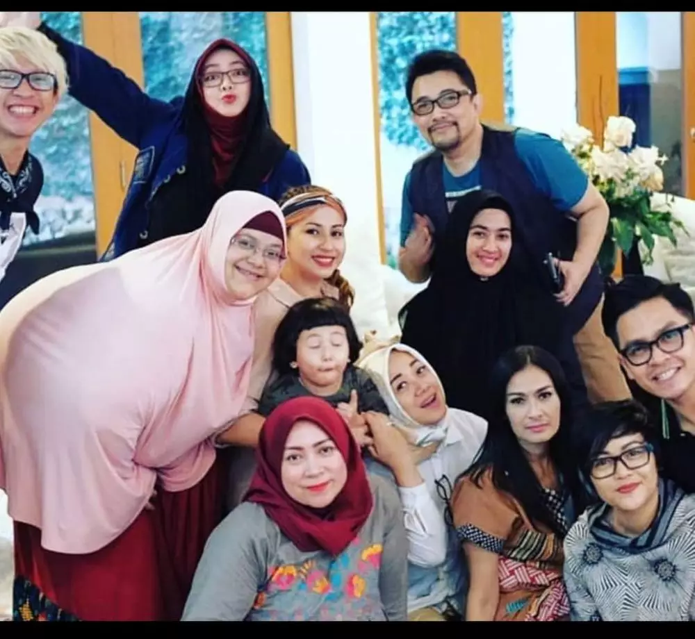 curahan hati aming kenang kebaikan rina © Instagram