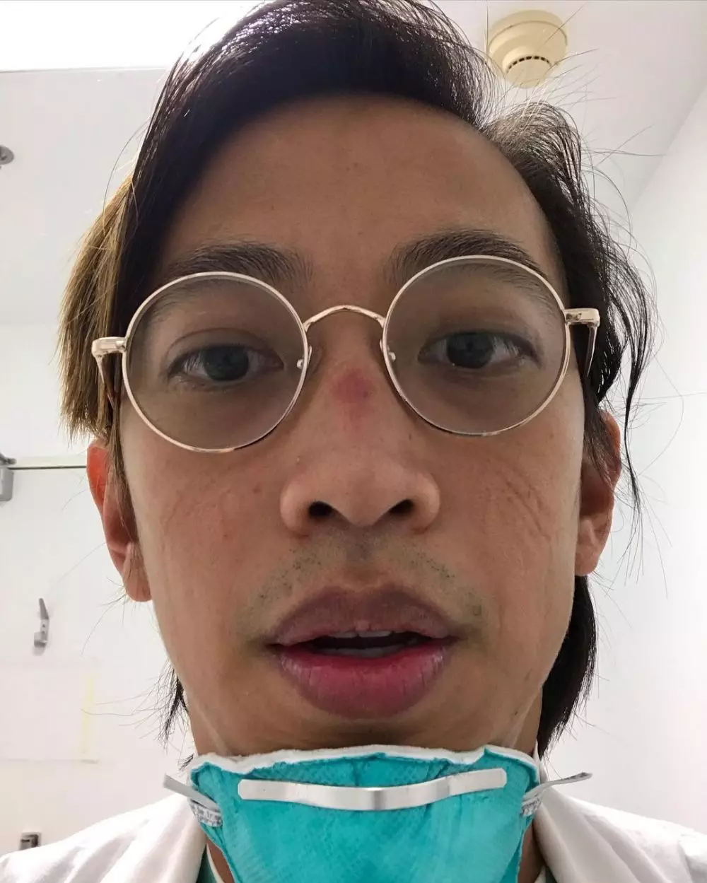 Potret terbaru Alfandy Kwek Kwek jadi dokter © Instagram