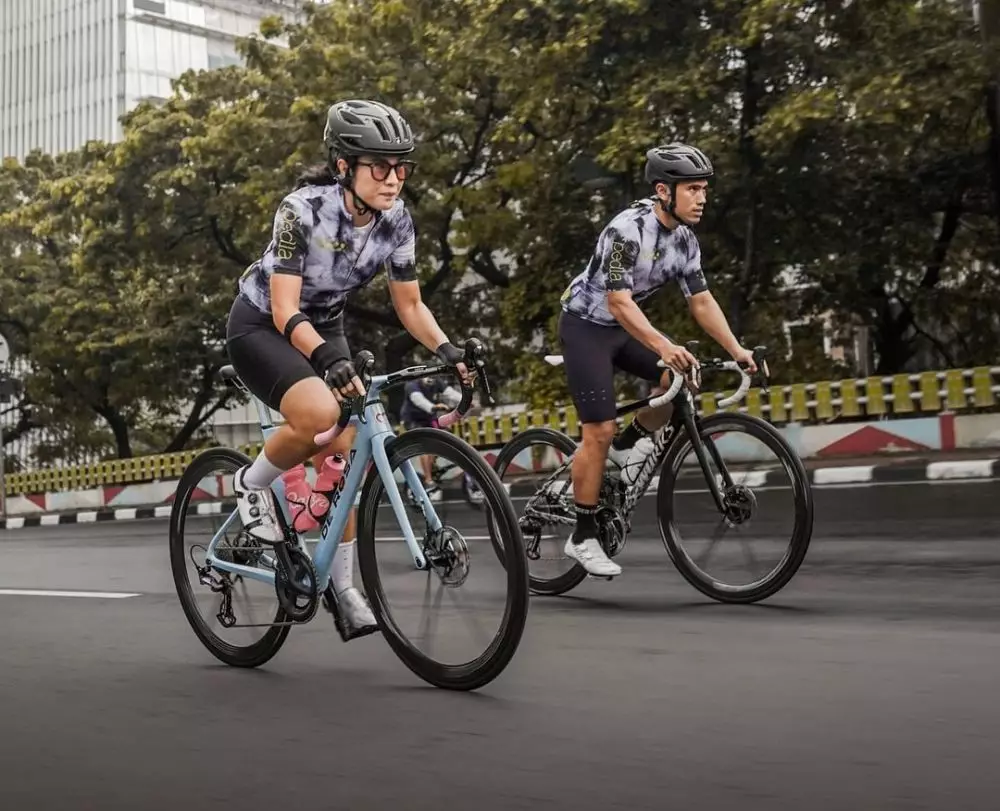 10 pasang seleb sepedaan © Instagram