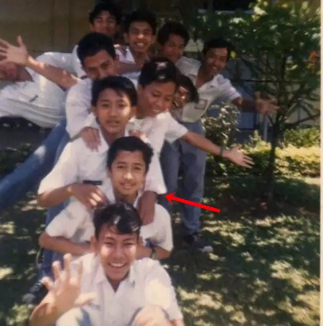 seleb dengan geng SMA-nya © 2021 brilio.net seleb dengan geng SMA-nya © 2021 brilio.net