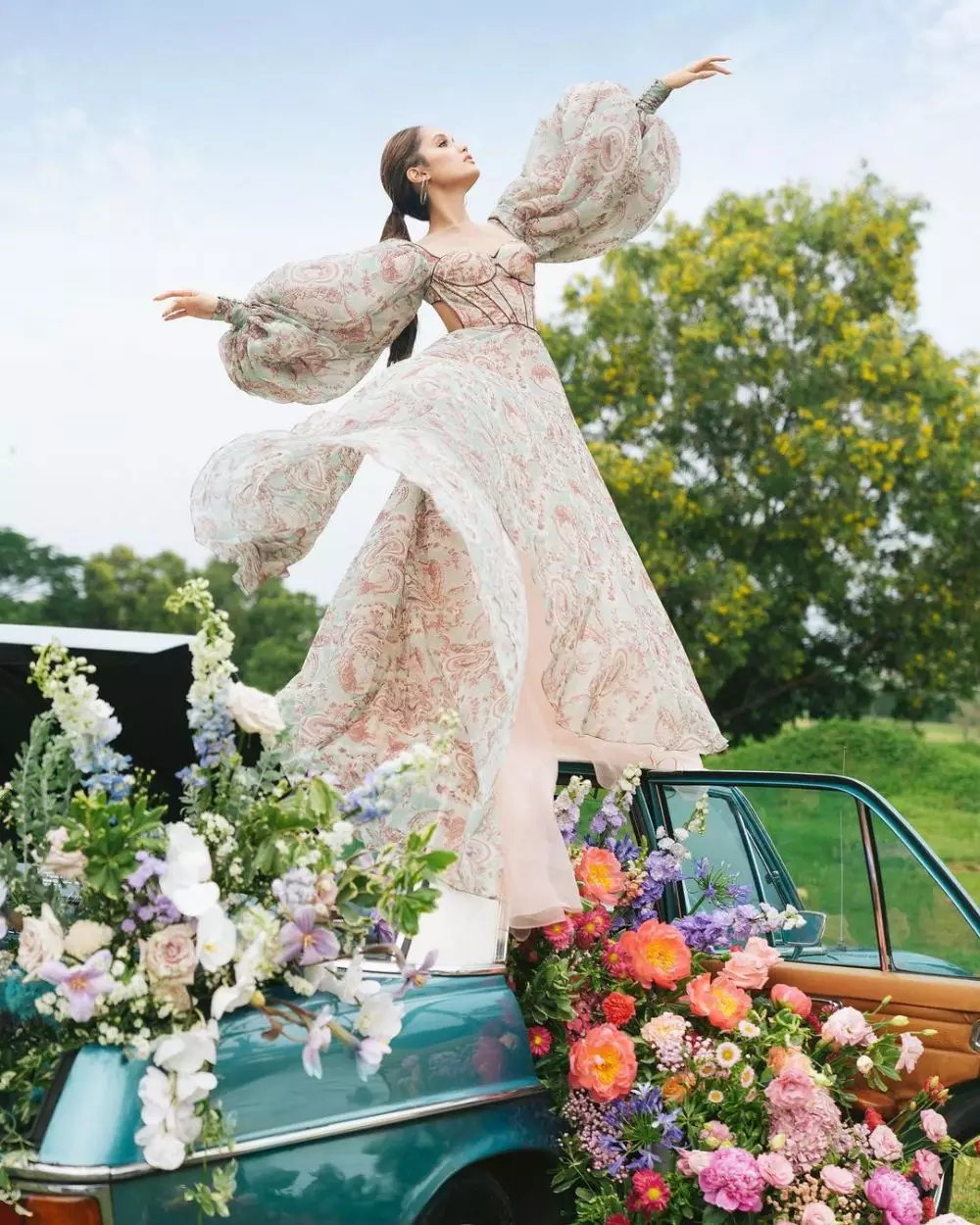 Gaya pemotretan Cinta Laura berbagai tema © 2021 brilio.net