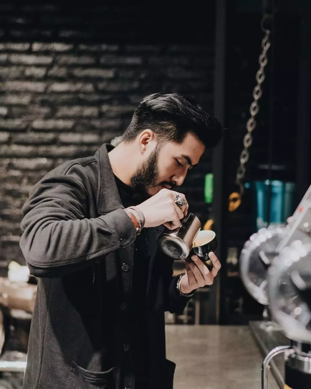 Aditya pasangan viral remaja ©Instagram